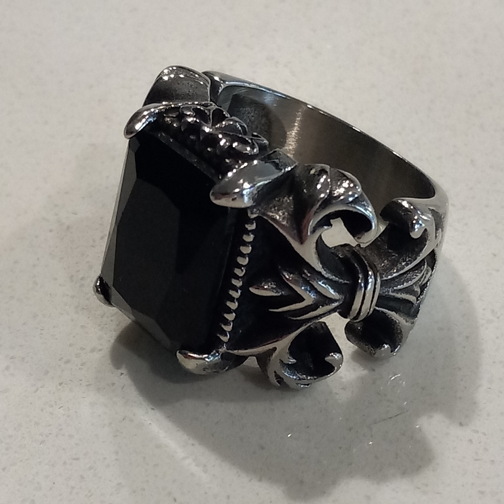 New! Men's Onyx Ring- Sizes 10,11,12 - Picture 2 of 3